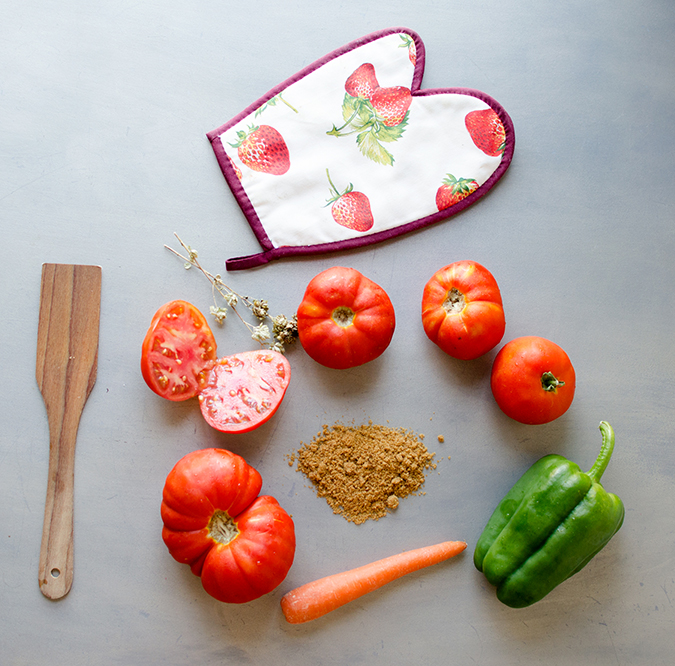 Salsa de tomate y verduras de temporada