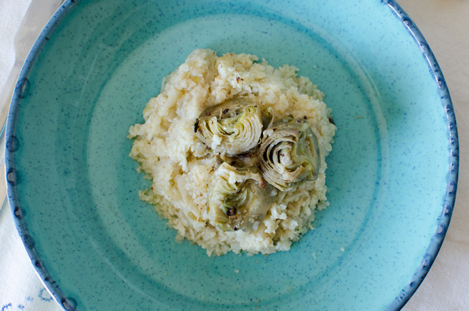 Falso rissotto de coliflor con alcachofas