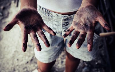 El trabajo infantil abarata tu chocolate, tu café y tu ropa